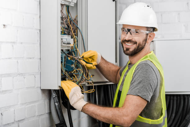 Best Local Electrician Companies  in Breckenridge, MN